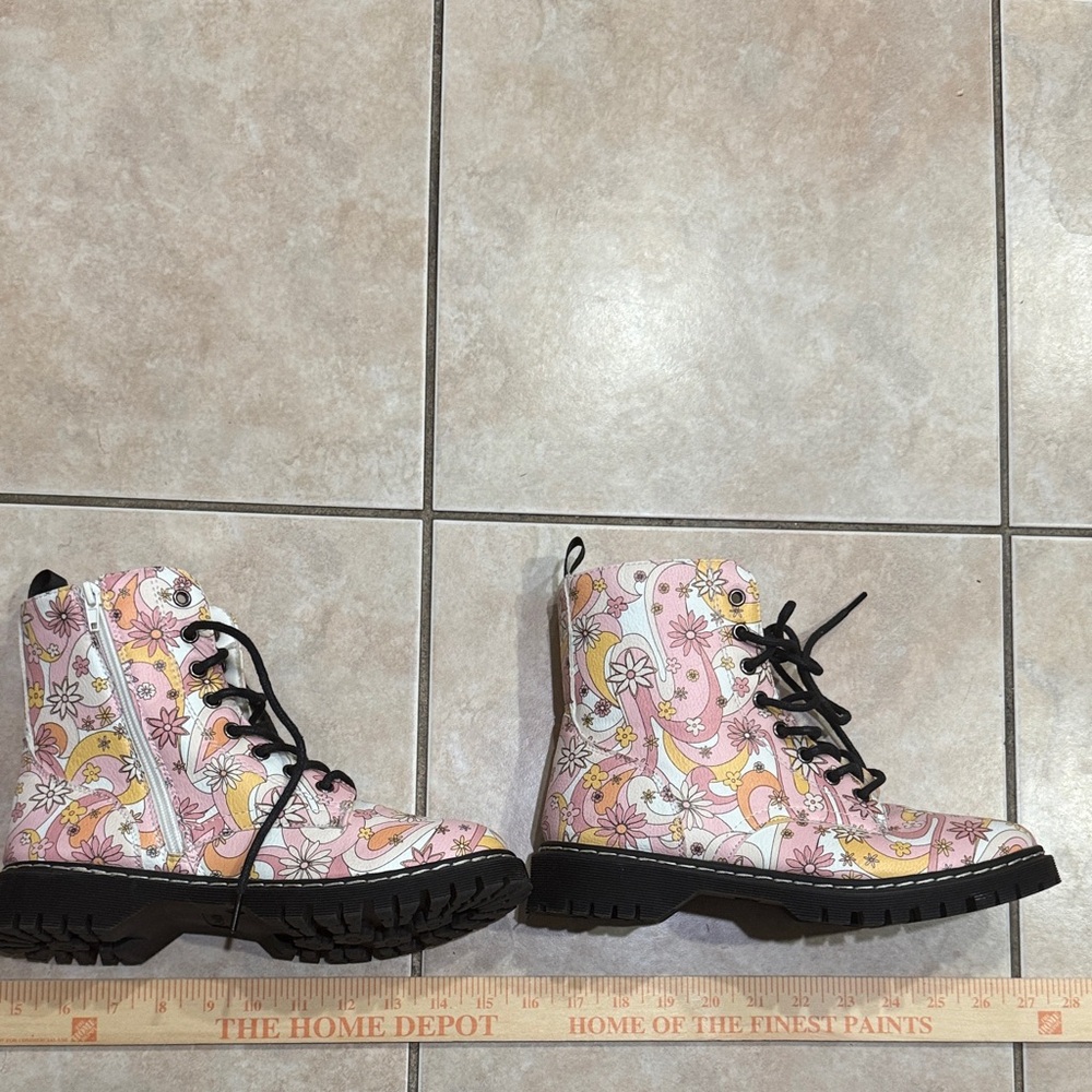 UNIONBAY Ginny Pink Floral Lace-Up Combat Boots y2k 90s psychedelic floral 70s 9 - Picture 2 of 13